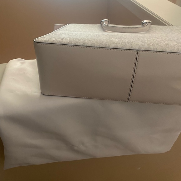 Coach Jessie tote with tags - Picture 2 of 5